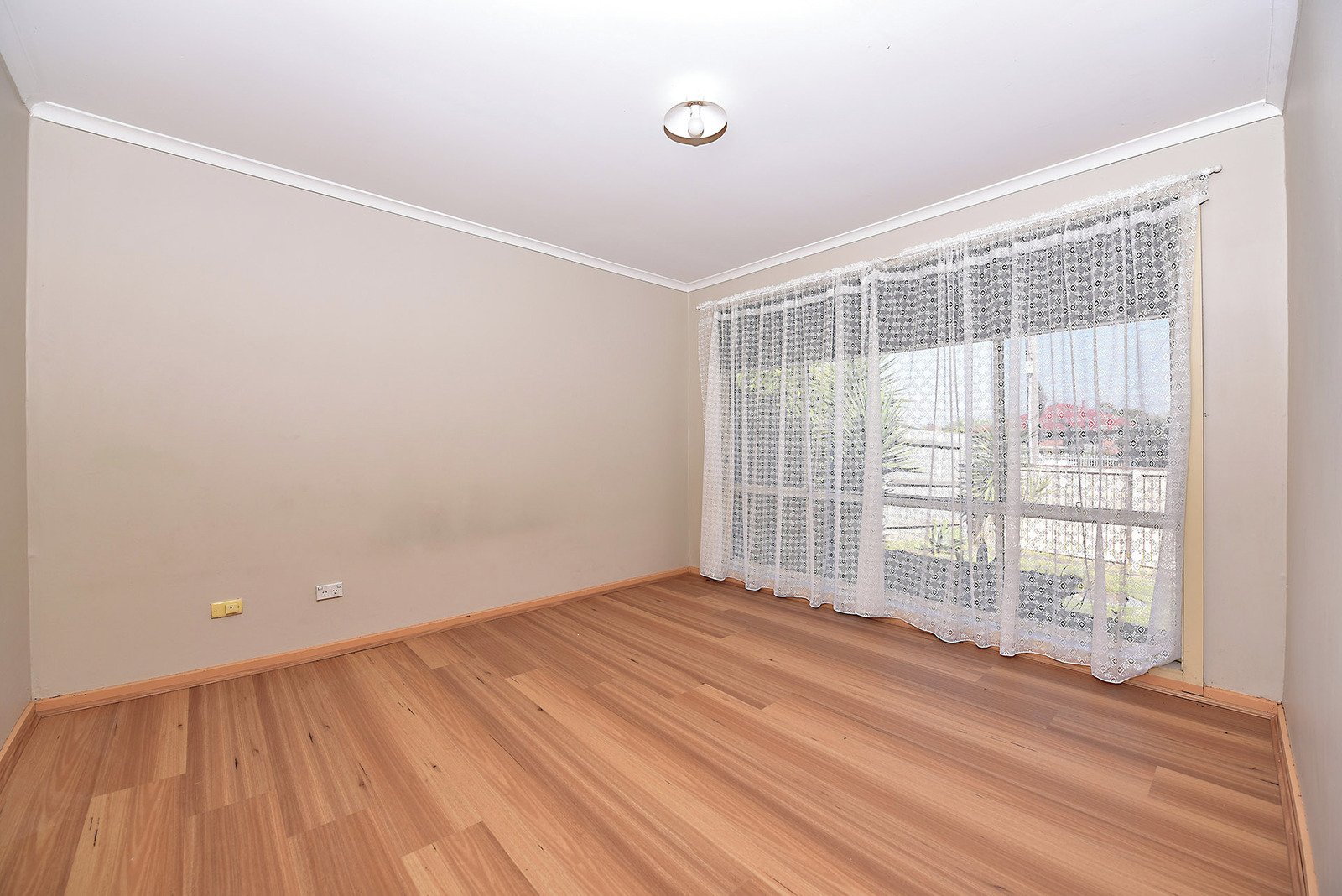 Gallery: 111 Kingsclere Avenue