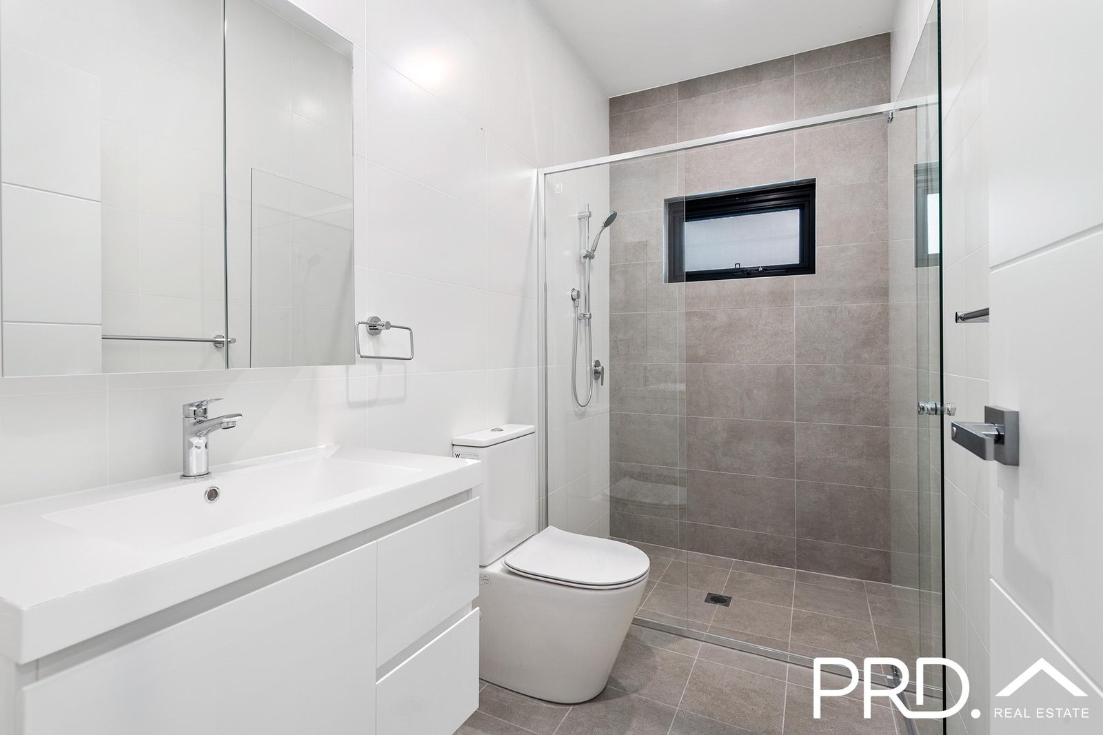 1/11 Mactier Avenue MILPERRA 3
