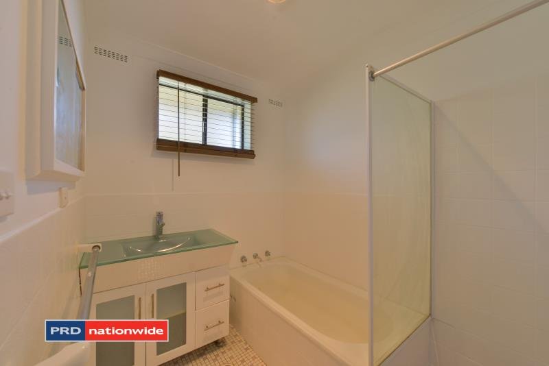 111 Manilla Road TAMWORTH 7