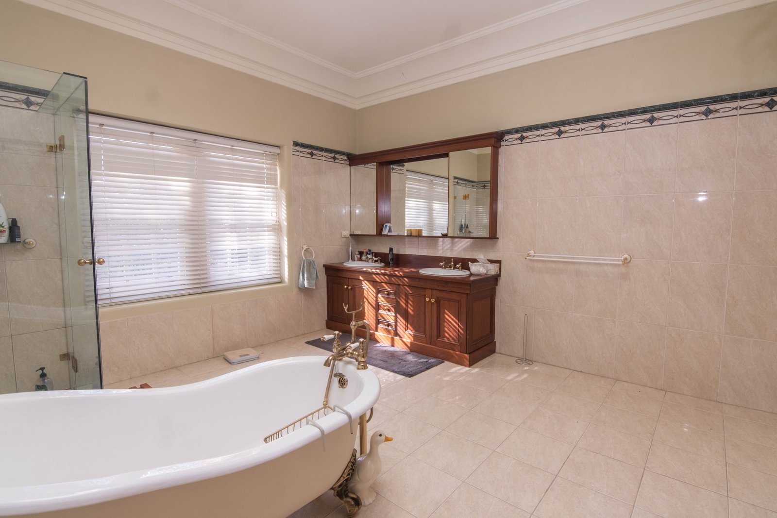 111 Maude Street SHEPPARTON 16