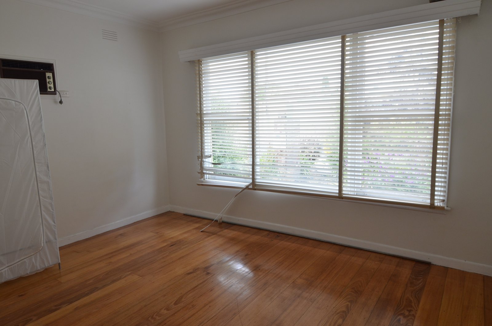 Gallery: 1/11 Mowat Street