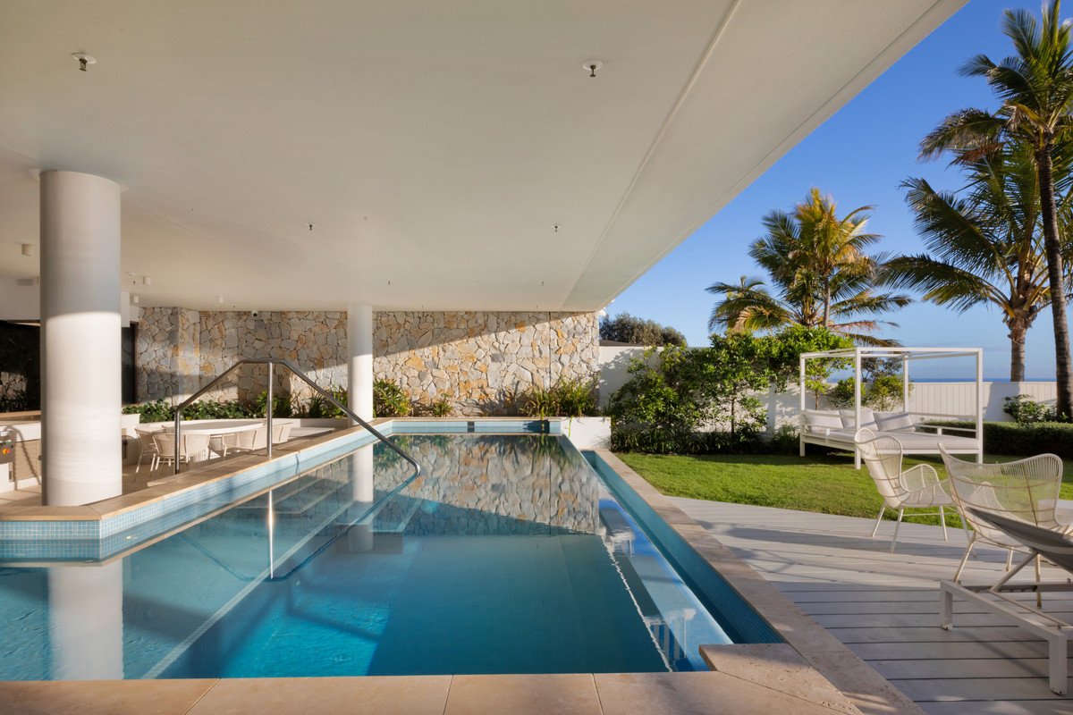 11/1 Nineteenth Avenue Palm Beach 3
