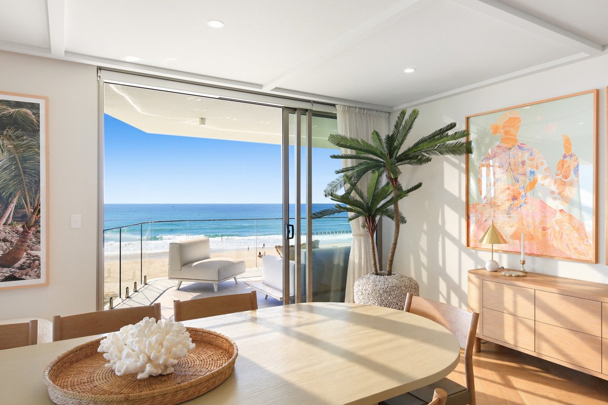 11/1 Nineteenth Avenue Palm Beach 12