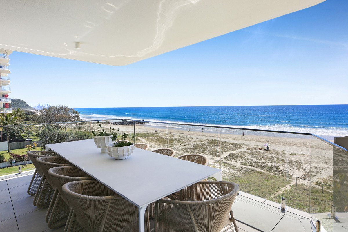 11/1 Nineteenth Avenue Palm Beach 19