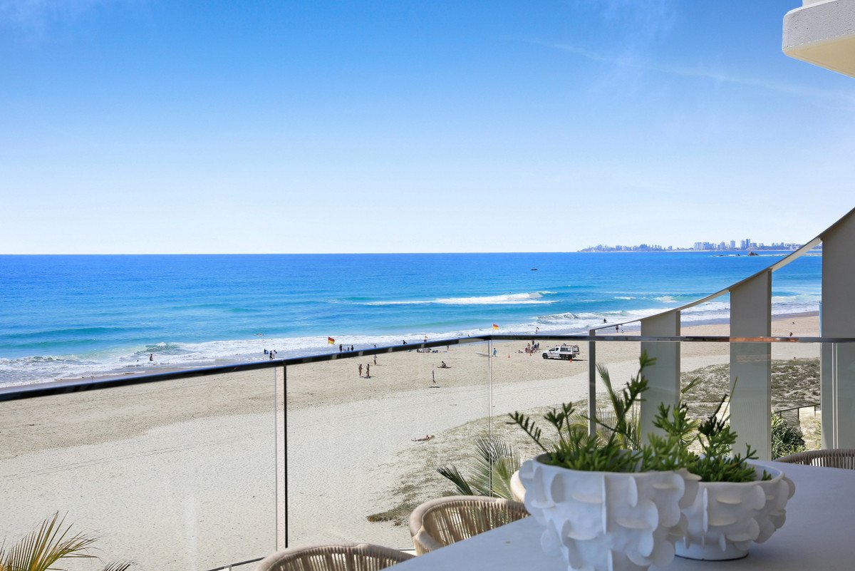 11/1 Nineteenth Avenue Palm Beach 20