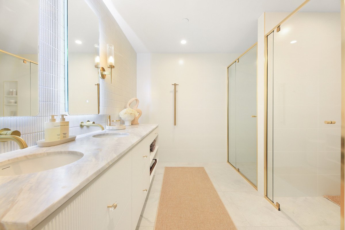 11/1 Nineteenth Avenue Palm Beach 31