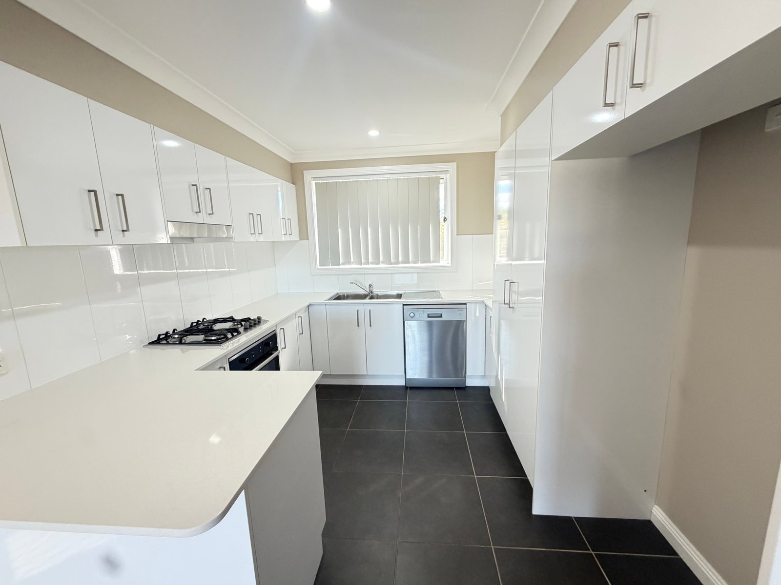 1/11 Orchid Drive KOOTINGAL 3