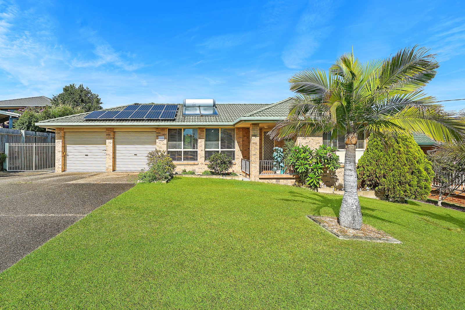 111 Panorama Drive BONNY HILLS 1