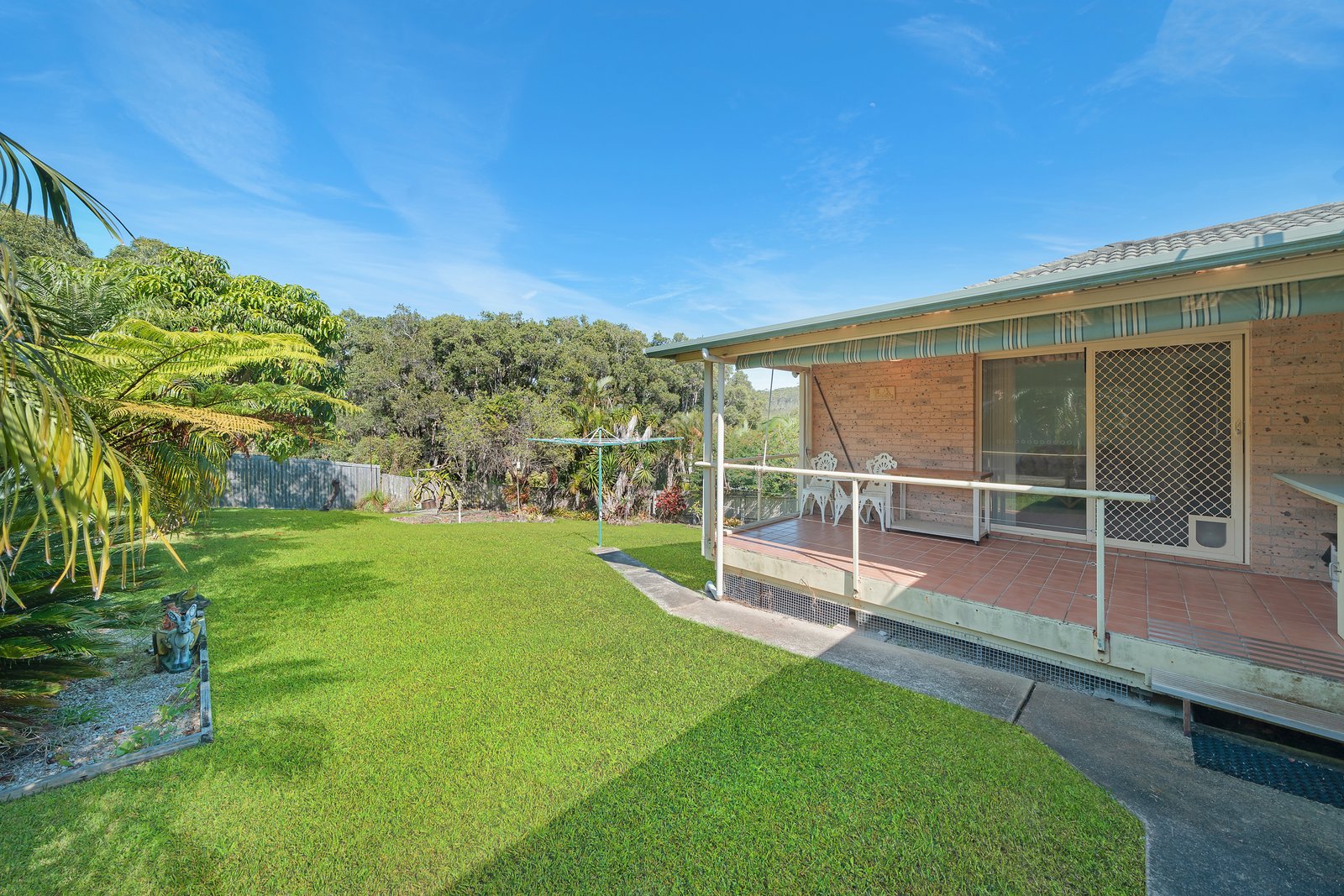 111 Panorama Drive BONNY HILLS 12