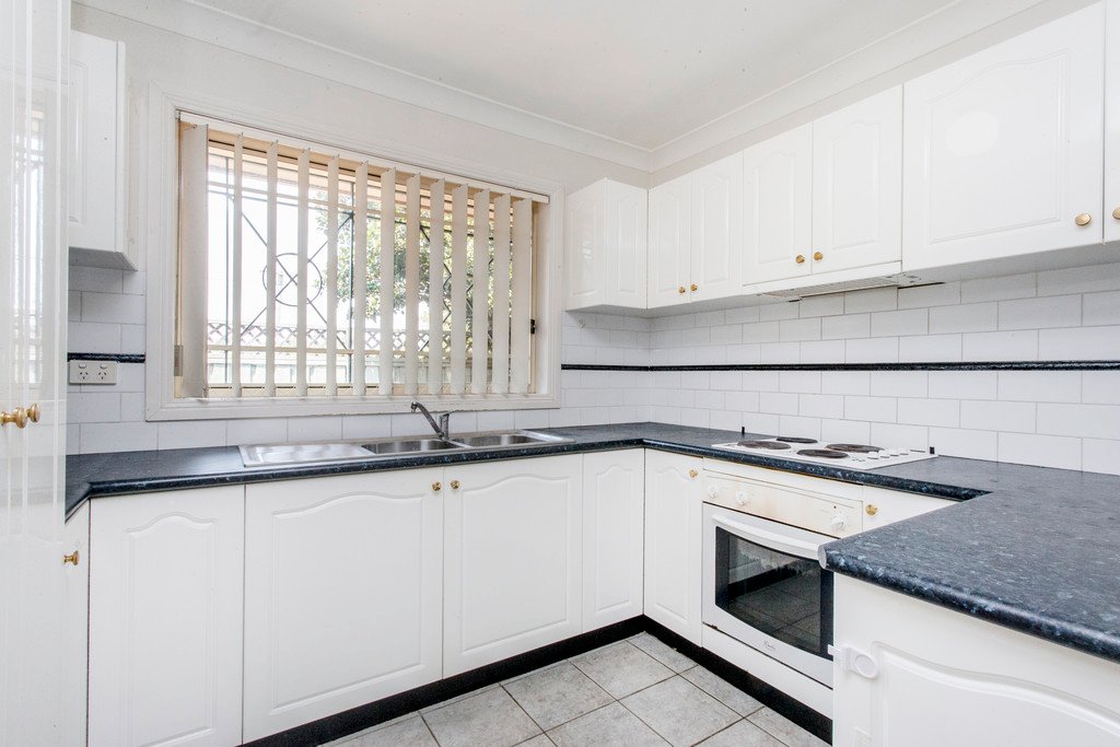 1/11 Reddan Avenue,  PENRITH 6