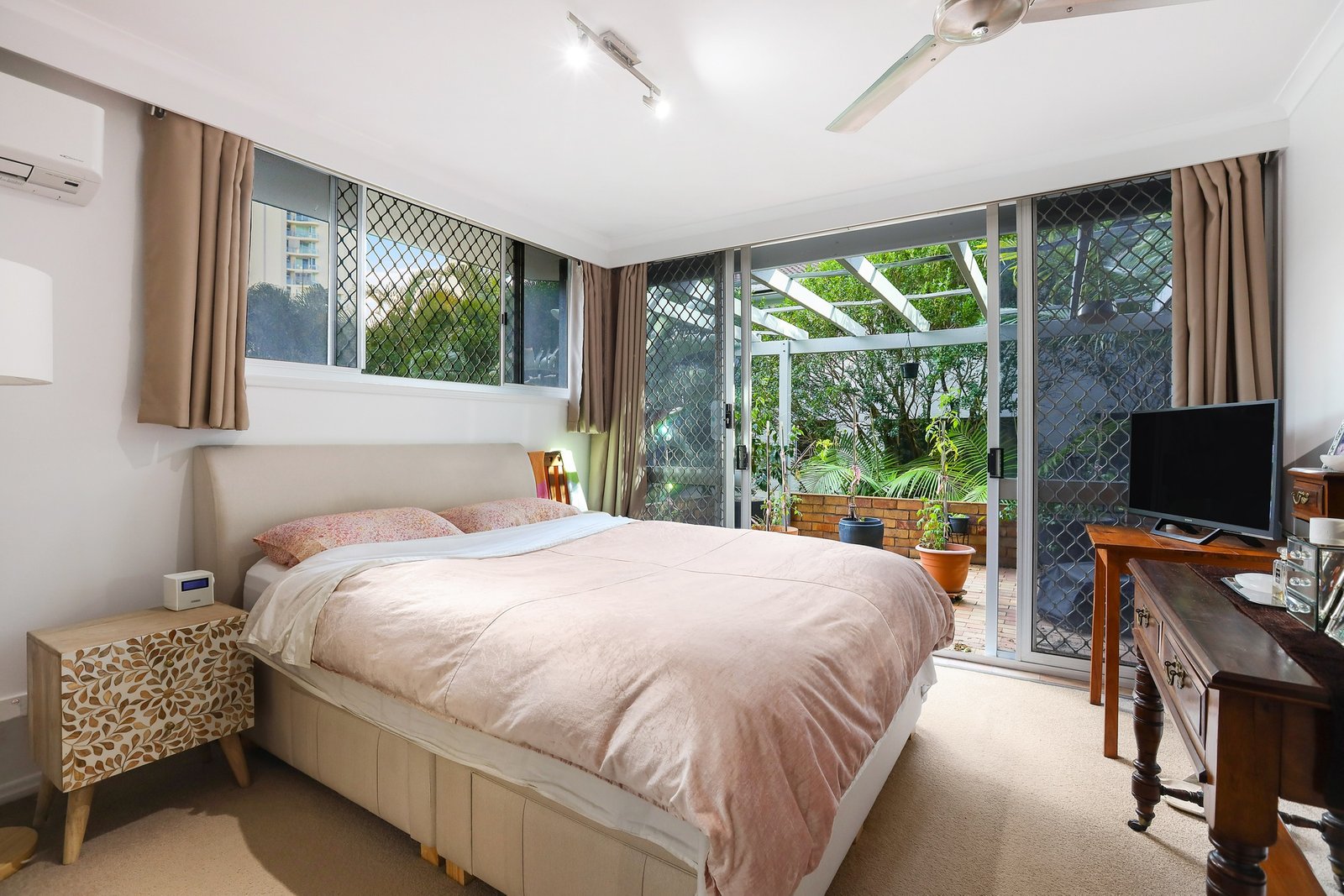 1/11 Riverview Parade SURFERS PARADISE 7