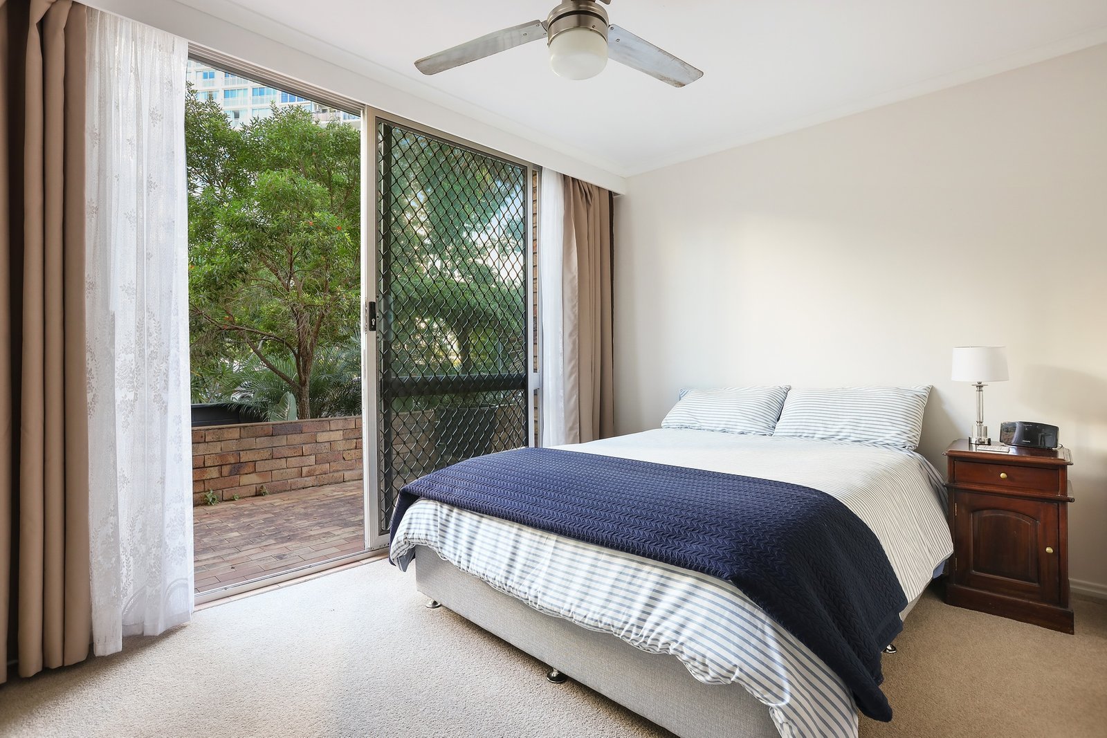 1/11 Riverview Parade SURFERS PARADISE 10