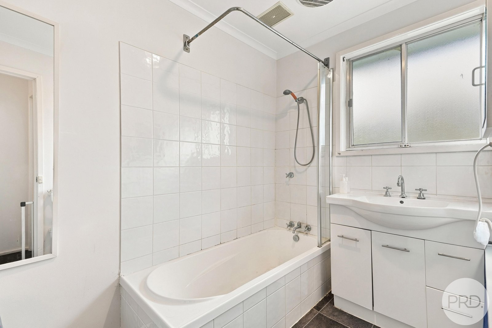 111 Rockingham Drive CLARENDON VALE 8