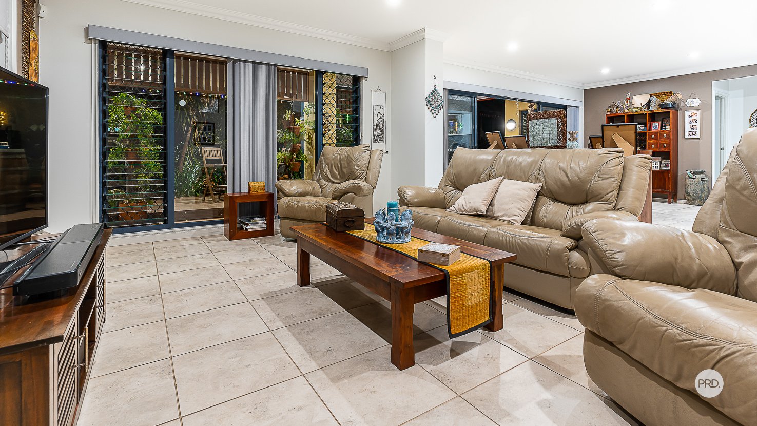 111 SCHOOL OF ARTS Road REDLAND BAY 22