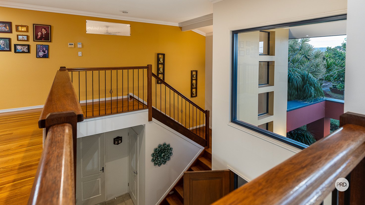 111 SCHOOL OF ARTS Road REDLAND BAY 25