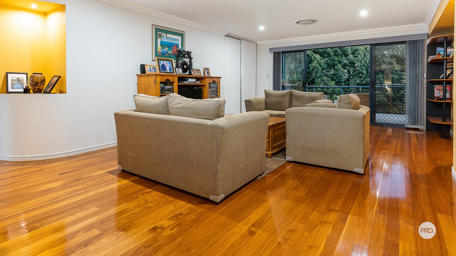 111 SCHOOL OF ARTS Road REDLAND BAY 26