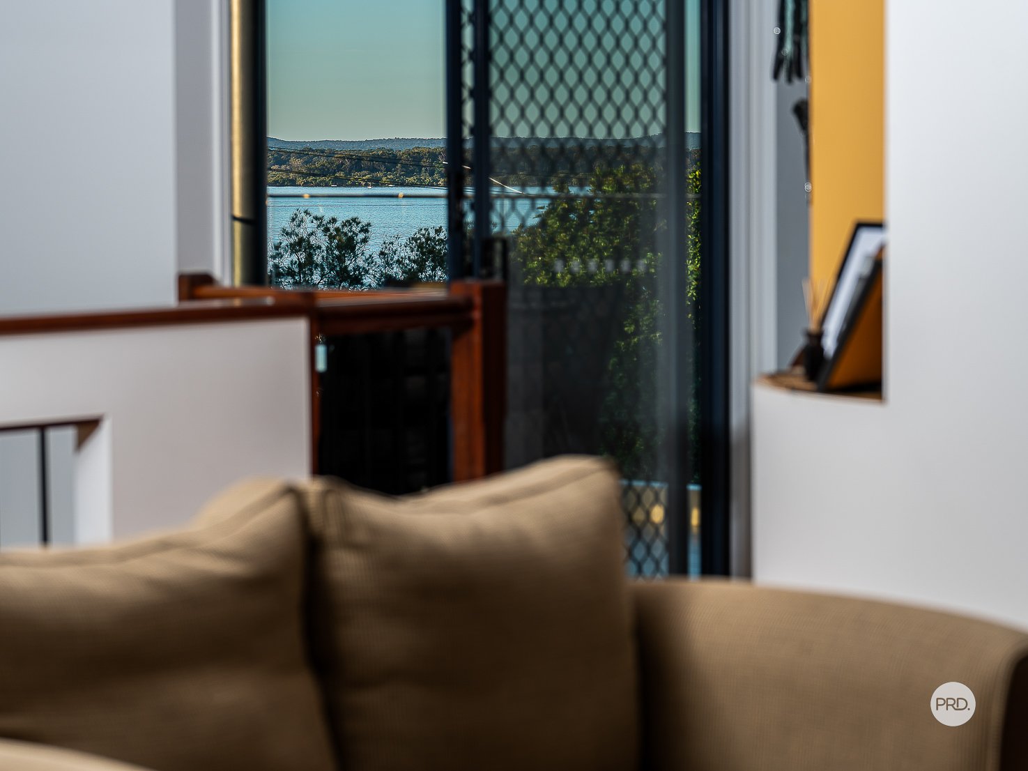 111 SCHOOL OF ARTS Road REDLAND BAY 28