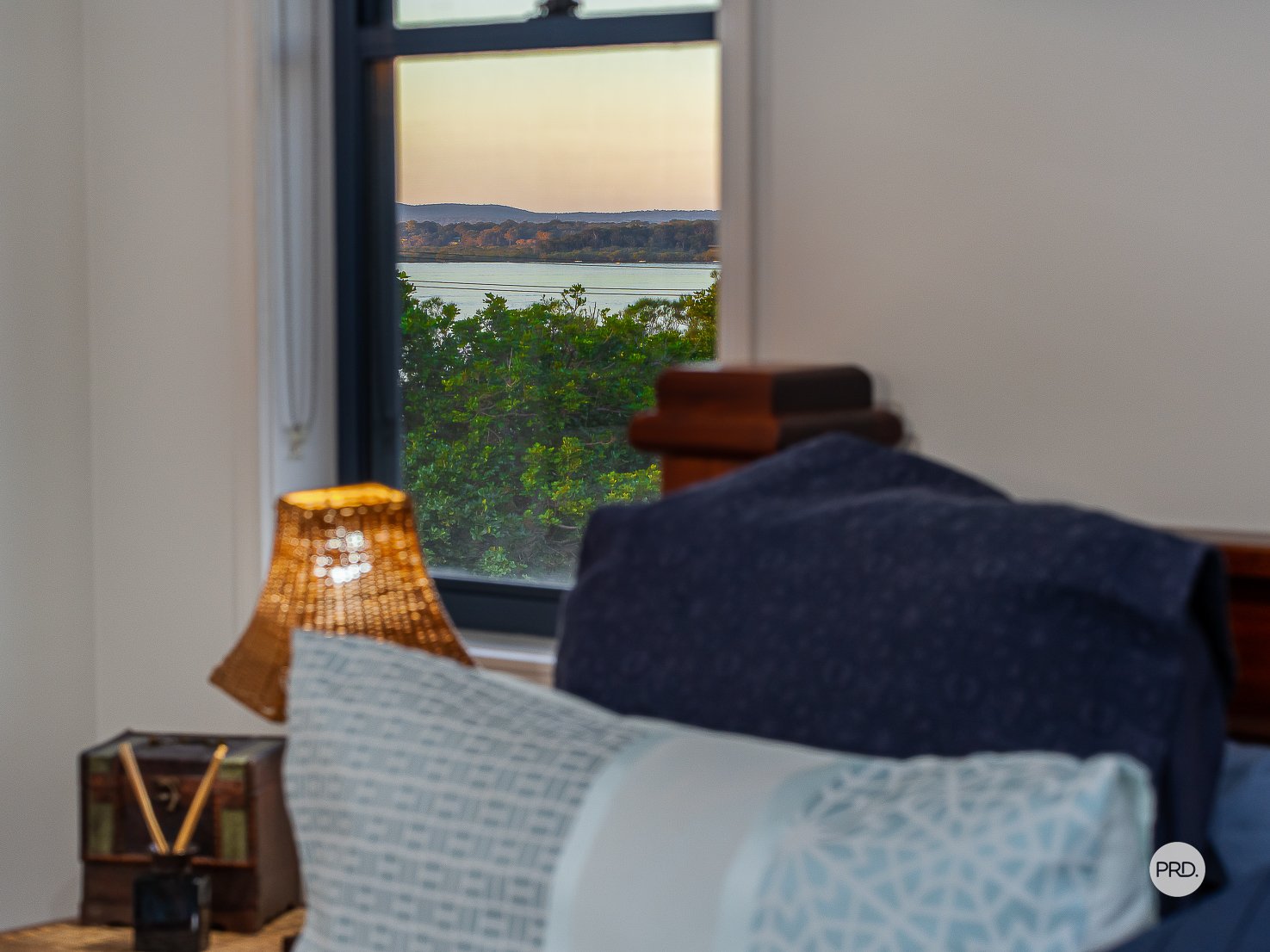 111 SCHOOL OF ARTS Road REDLAND BAY 30