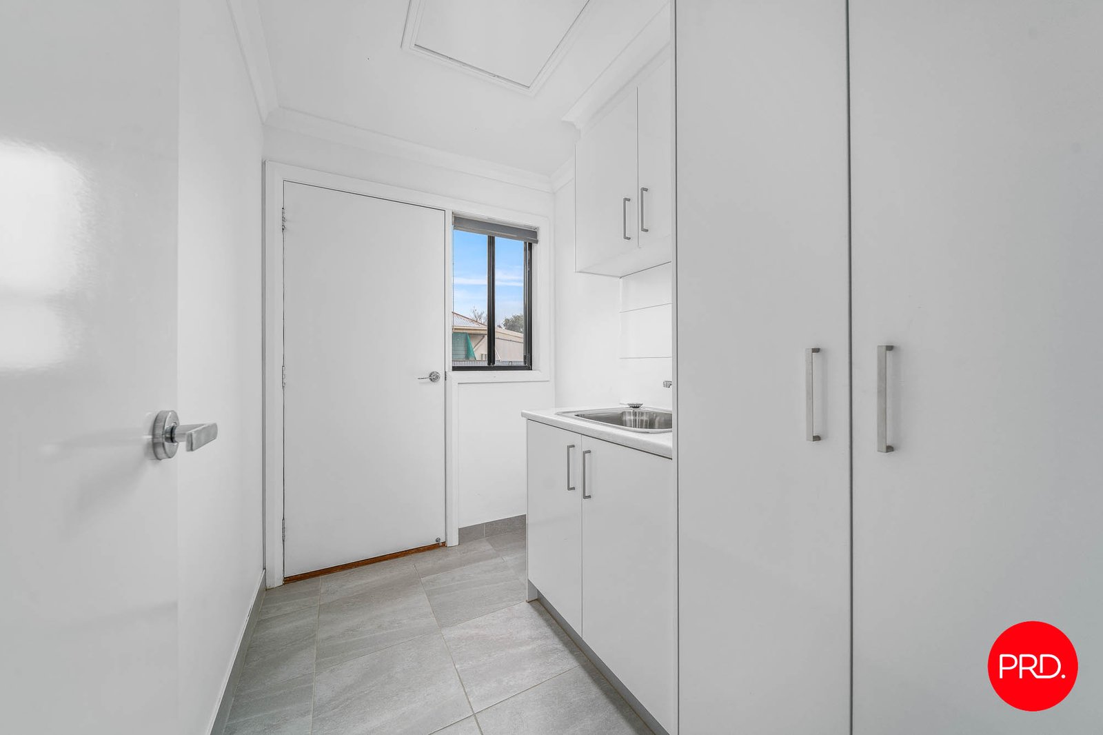 1/11 Semmens Street LONG GULLY 10
