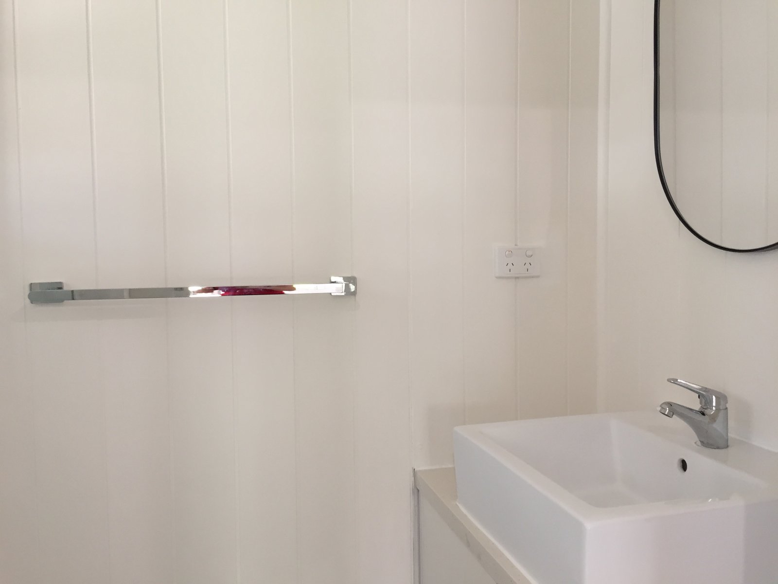 111 Shute Harbour Road CANNONVALE 6