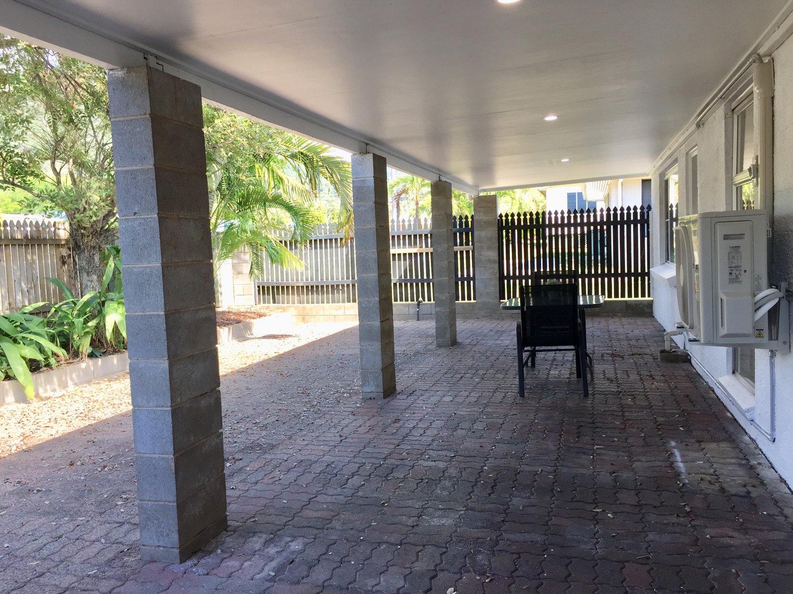 111 Shute Harbour Road CANNONVALE 10