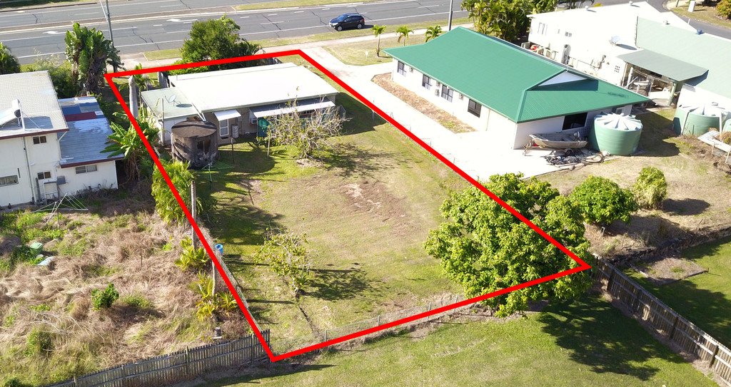 111 Shute Harbour Road CANNONVALE 2
