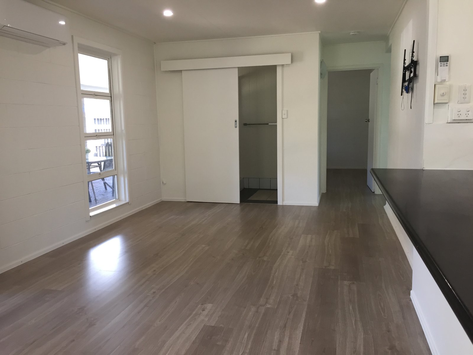 111 Shute Harbour Road CANNONVALE 5