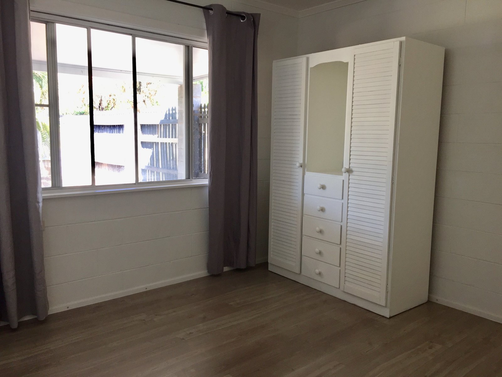 111 Shute Harbour Road CANNONVALE 6