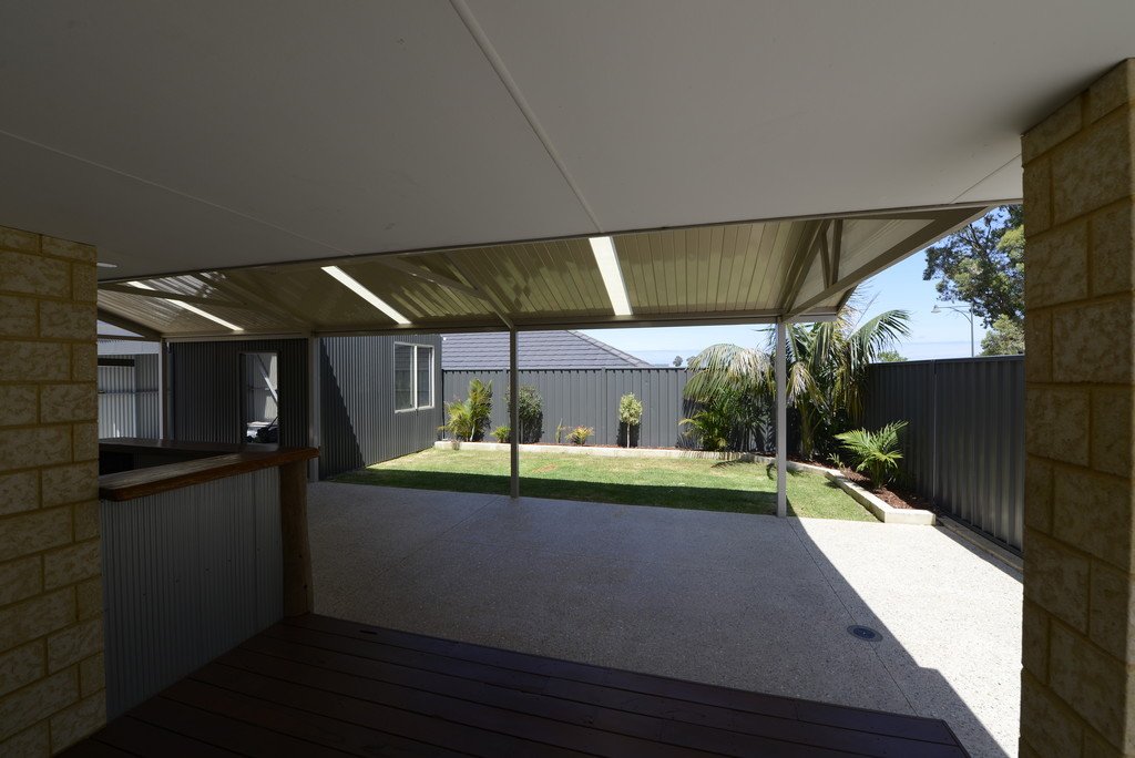 111 Smirk Road BALDIVIS 12