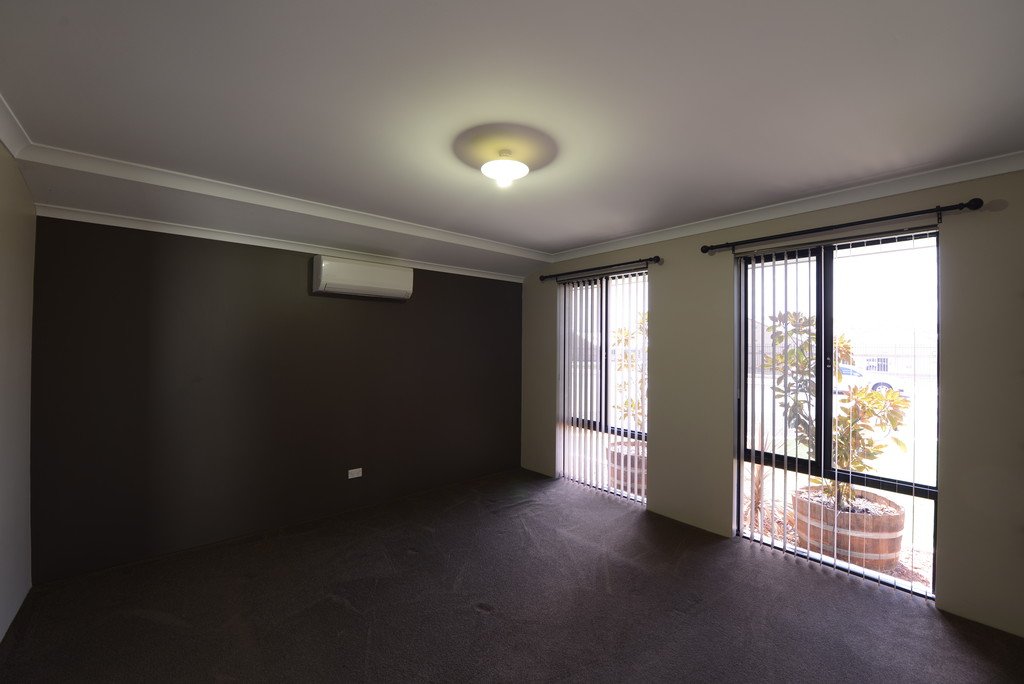 111 Smirk Road BALDIVIS 26