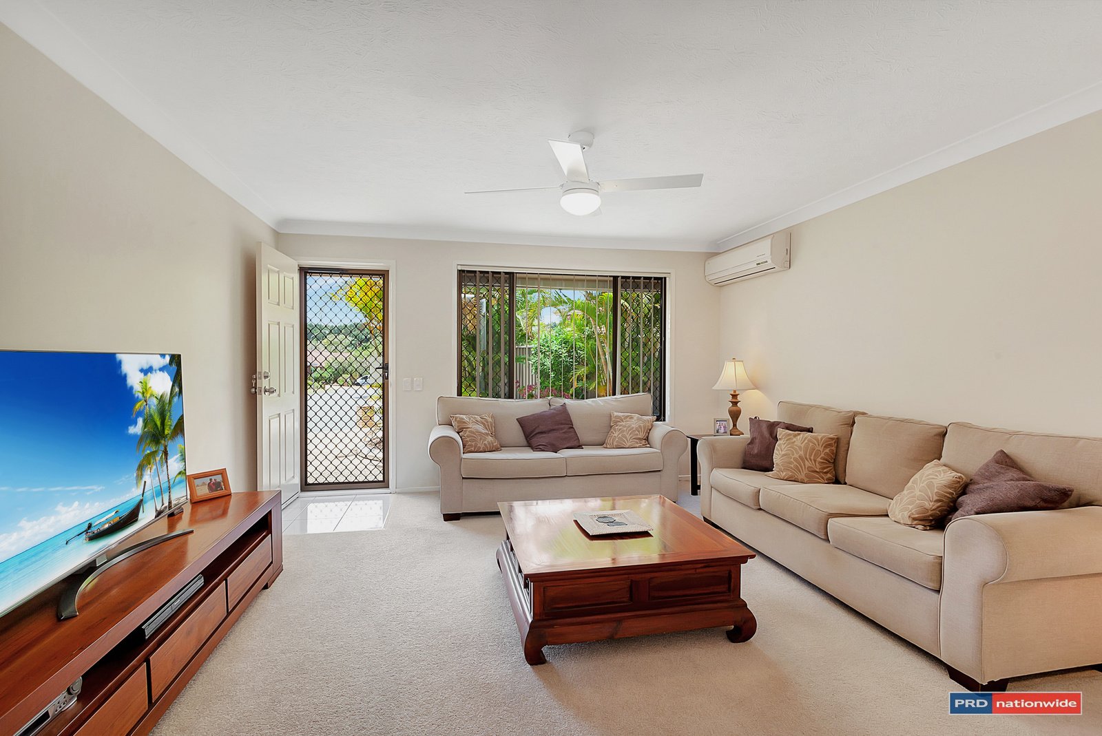 1/11 Snowgum Court BURLEIGH WATERS 2