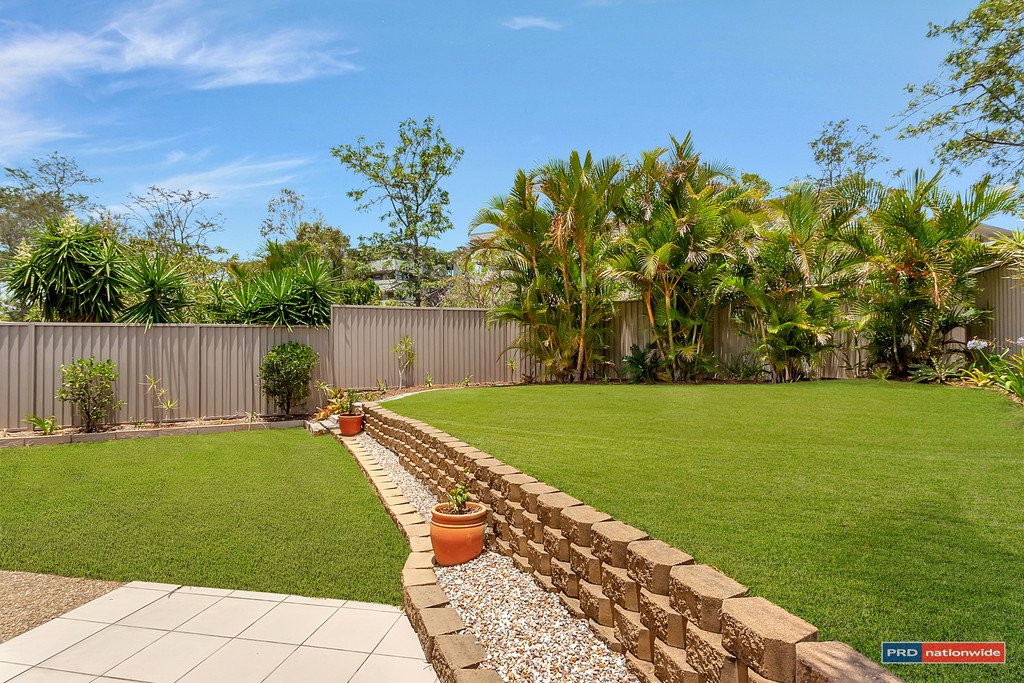 1/11 Snowgum Court BURLEIGH WATERS 11