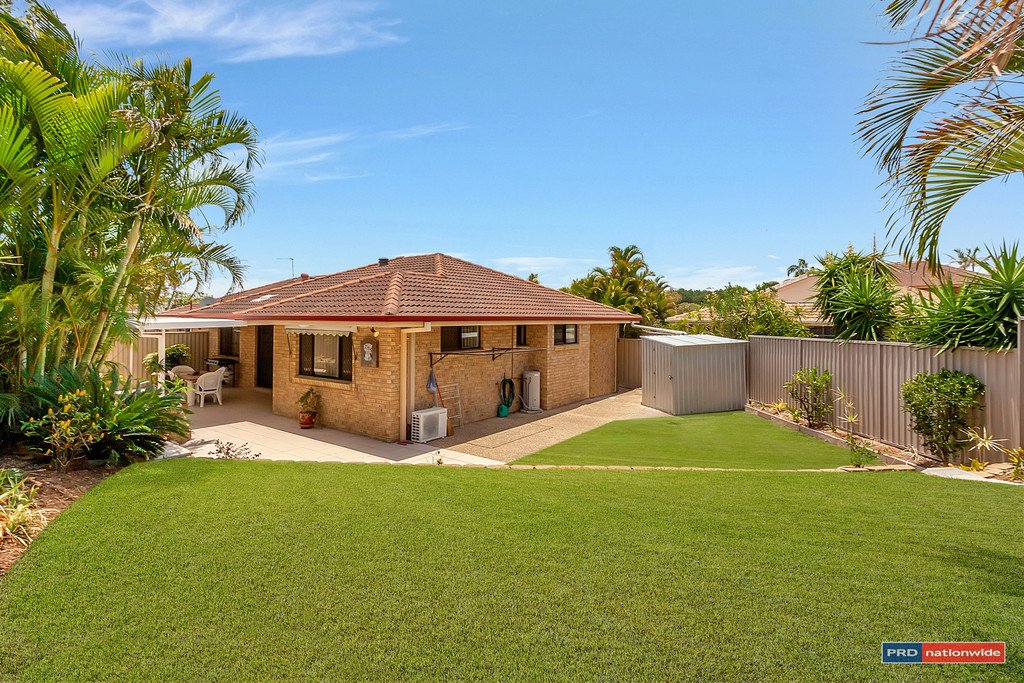 1/11 Snowgum Court BURLEIGH WATERS 12