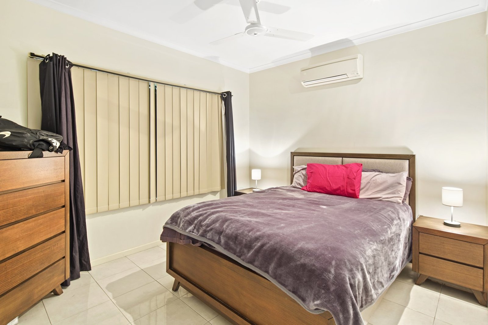 1/11 Telford Street PROSERPINE 4