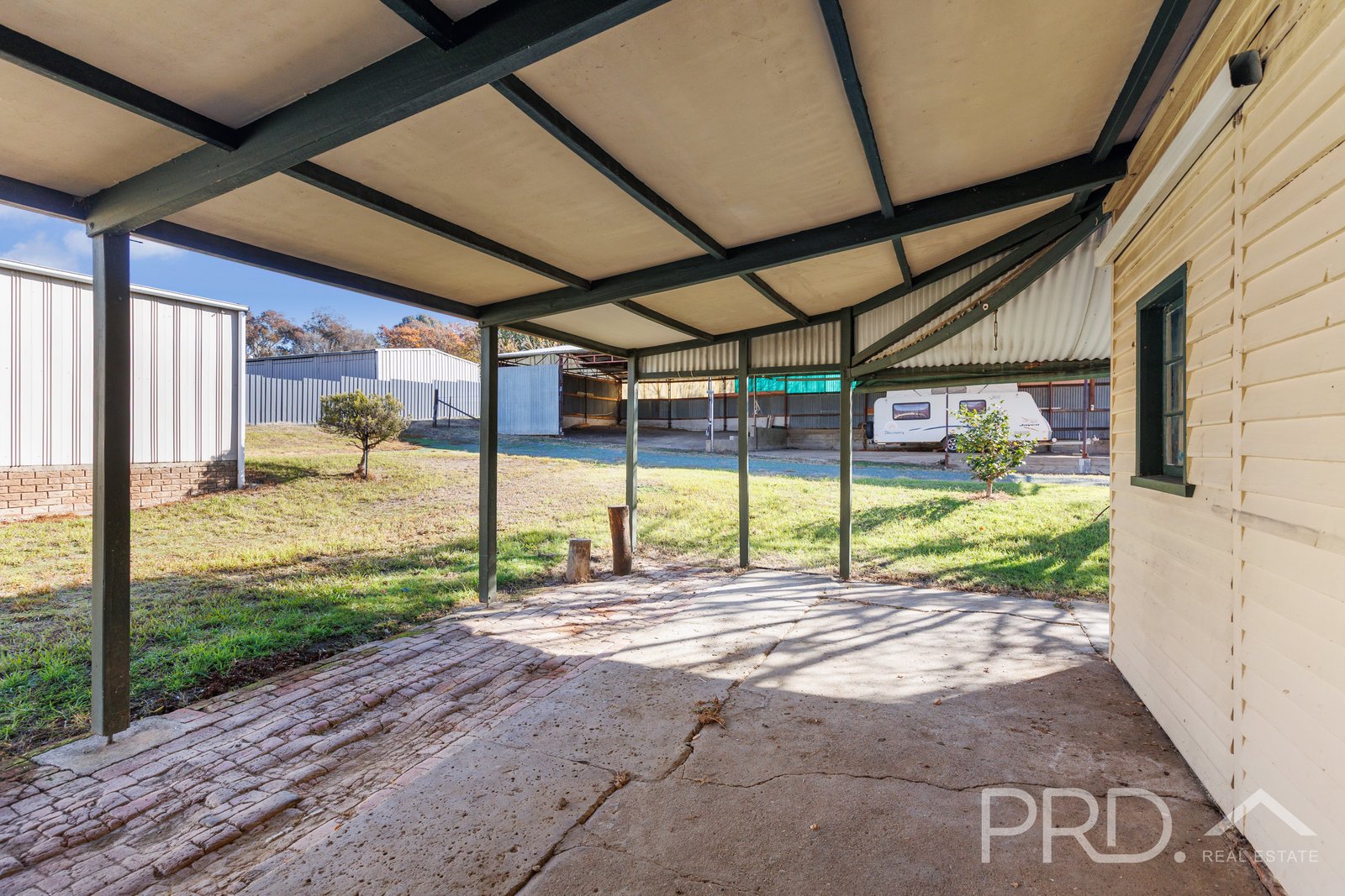 111 Tumut Street ADELONG 17