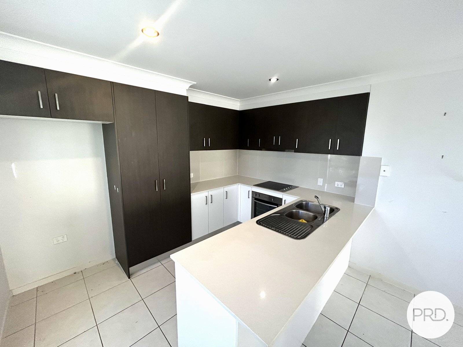 1/11 Wabby Street BOYNE ISLAND 10