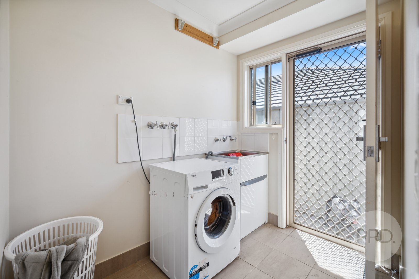 111 Whitebox Circuit THURGOONA 13
