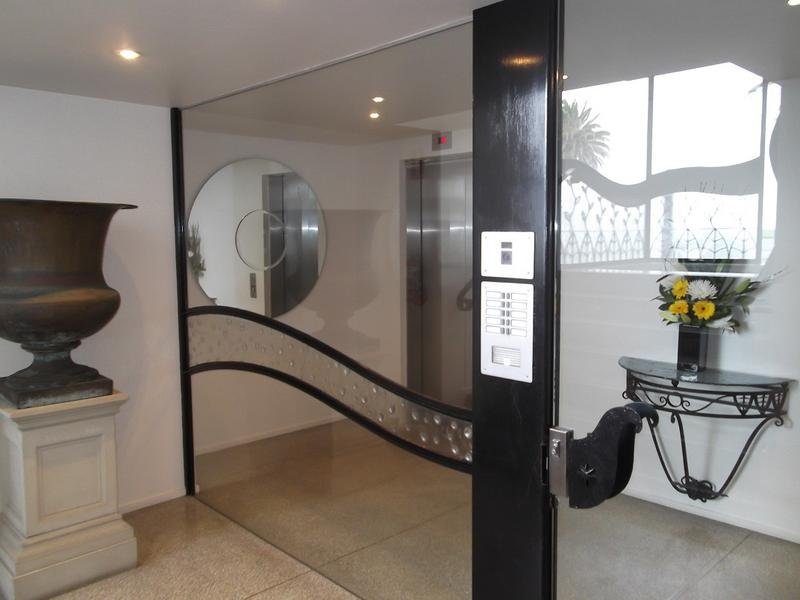 Gallery: 1/110 Beaconsfield Parade