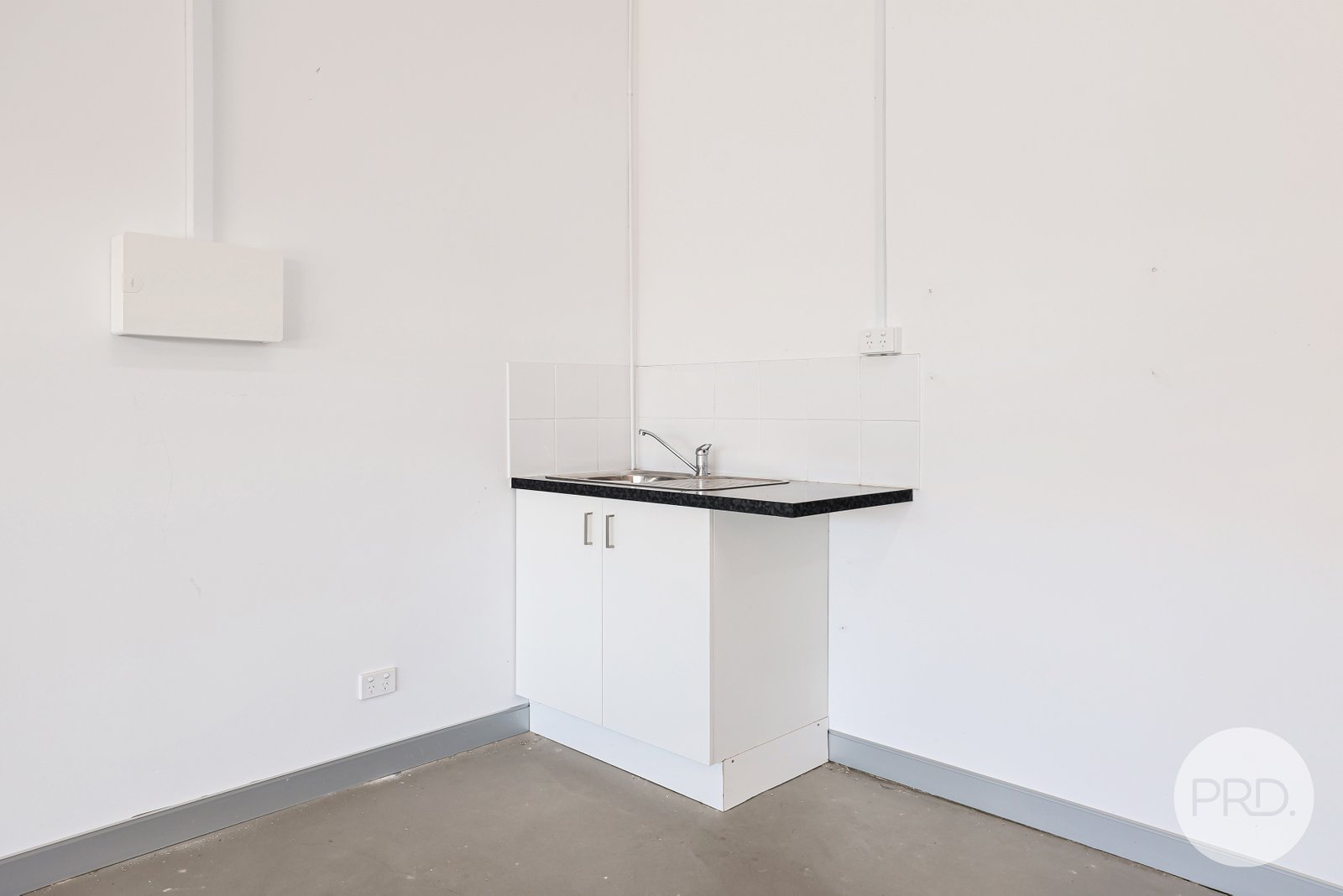 11/10 Campbell Road TAMWORTH 12