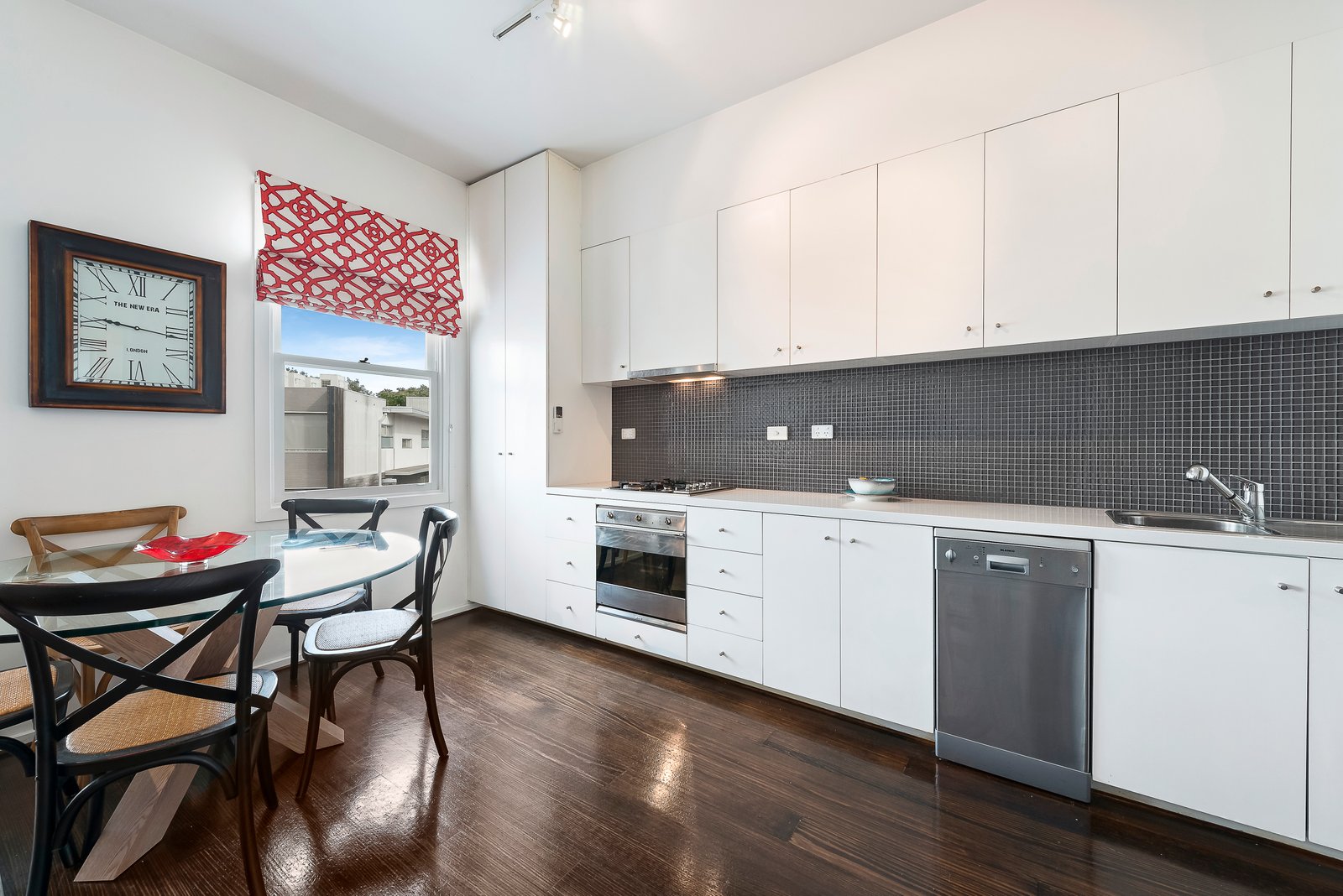 Gallery: 11/10 Carlisle Street