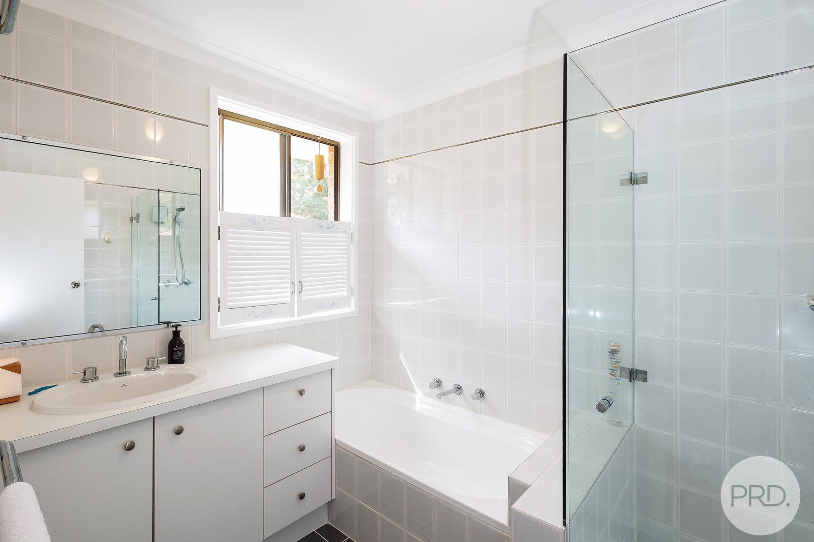 1/110 Tomaree Road SHOAL BAY 9