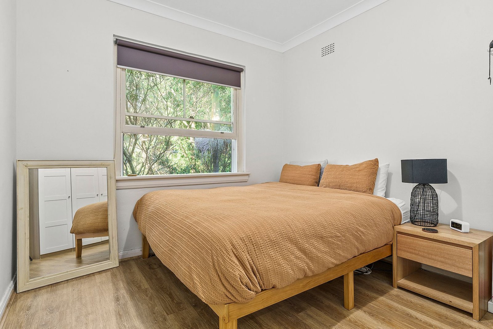 11/10 Warners Avenue NORTH BONDI 2