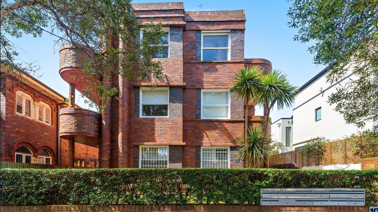 11/10 Warners Avenue NORTH BONDI 6