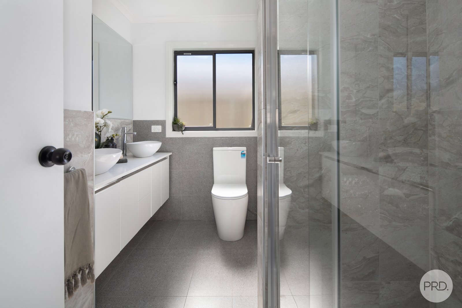 1/110 Yarrowee Parade REDAN 4