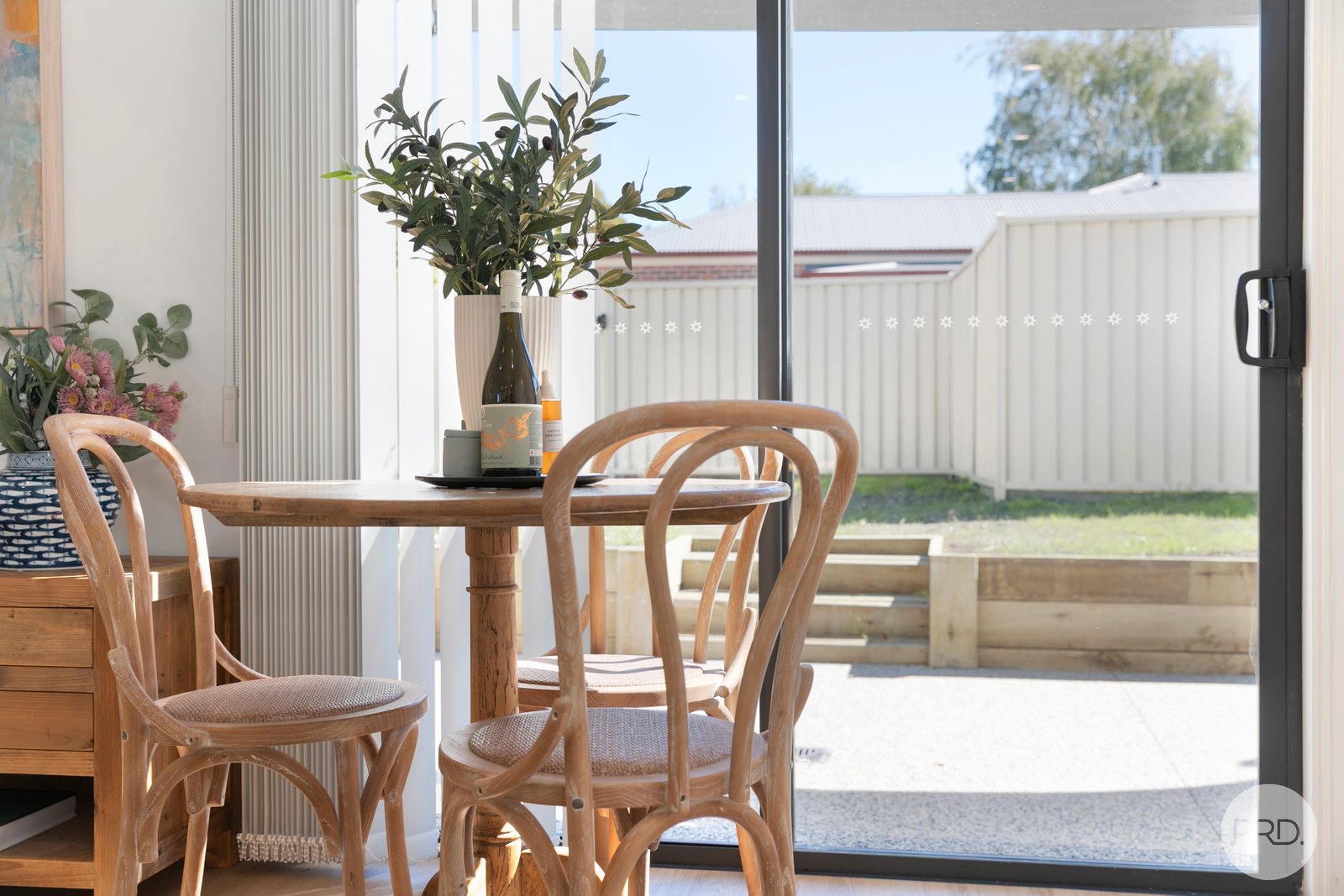 1/110 Yarrowee Parade REDAN 8