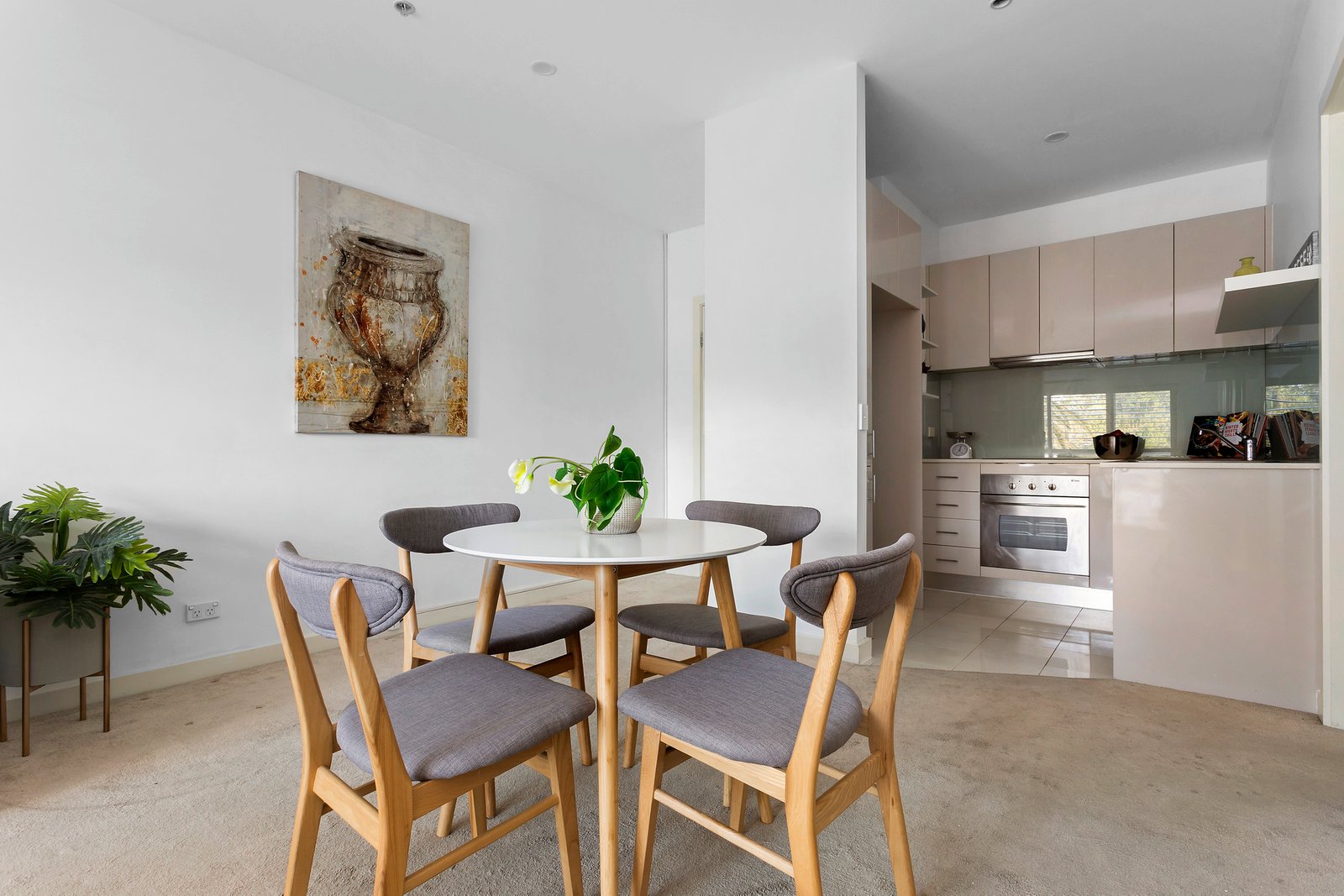 Real Estate and Property in 11/101-103 Orrong Crescent, Caulfield North, VIC