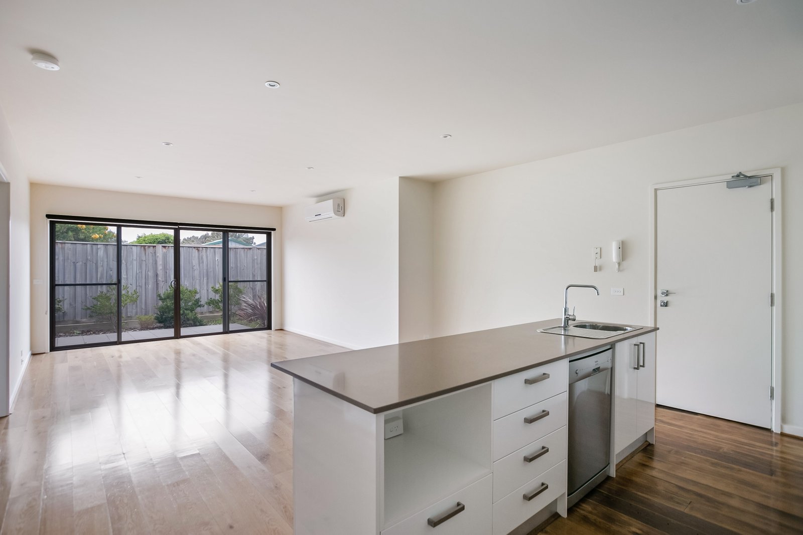 Gallery: 11/101 Edithvale Road