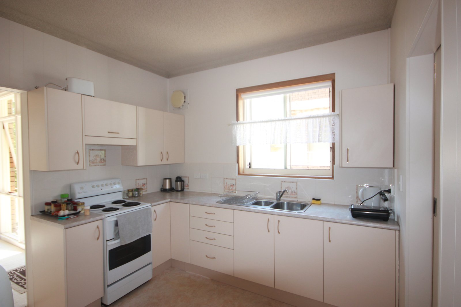 11/103 Alfred Street SANS SOUCI 3