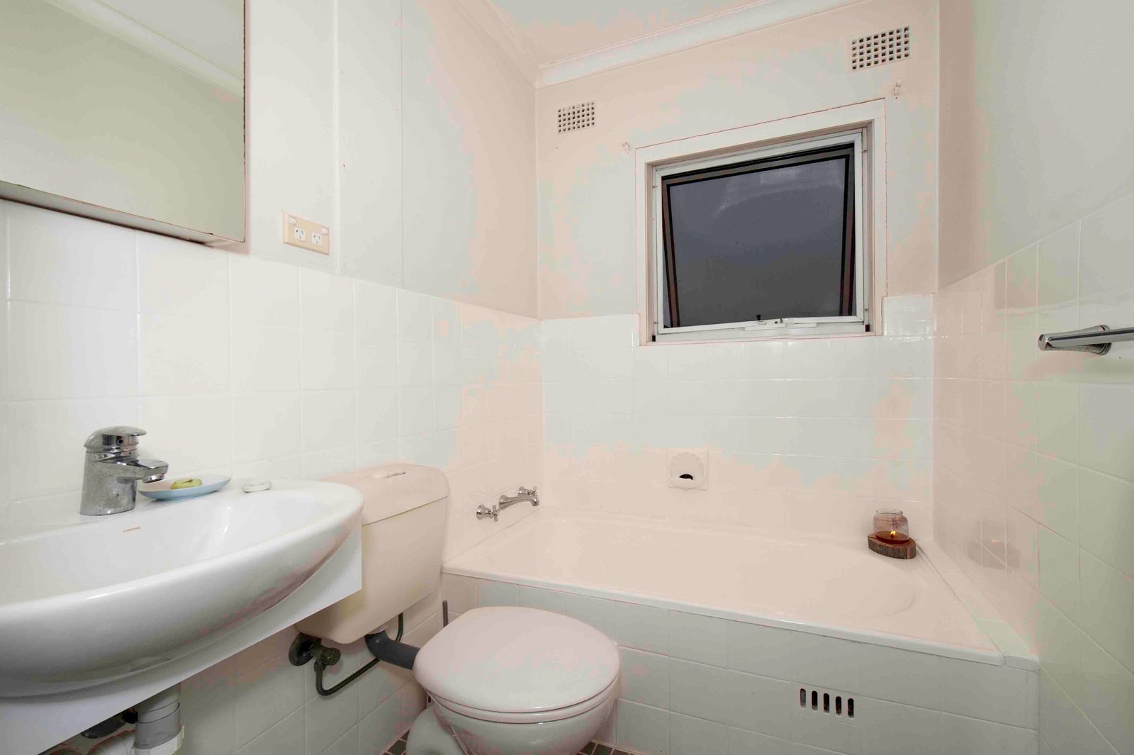 11/103 Wentworth Street RANDWICK 4