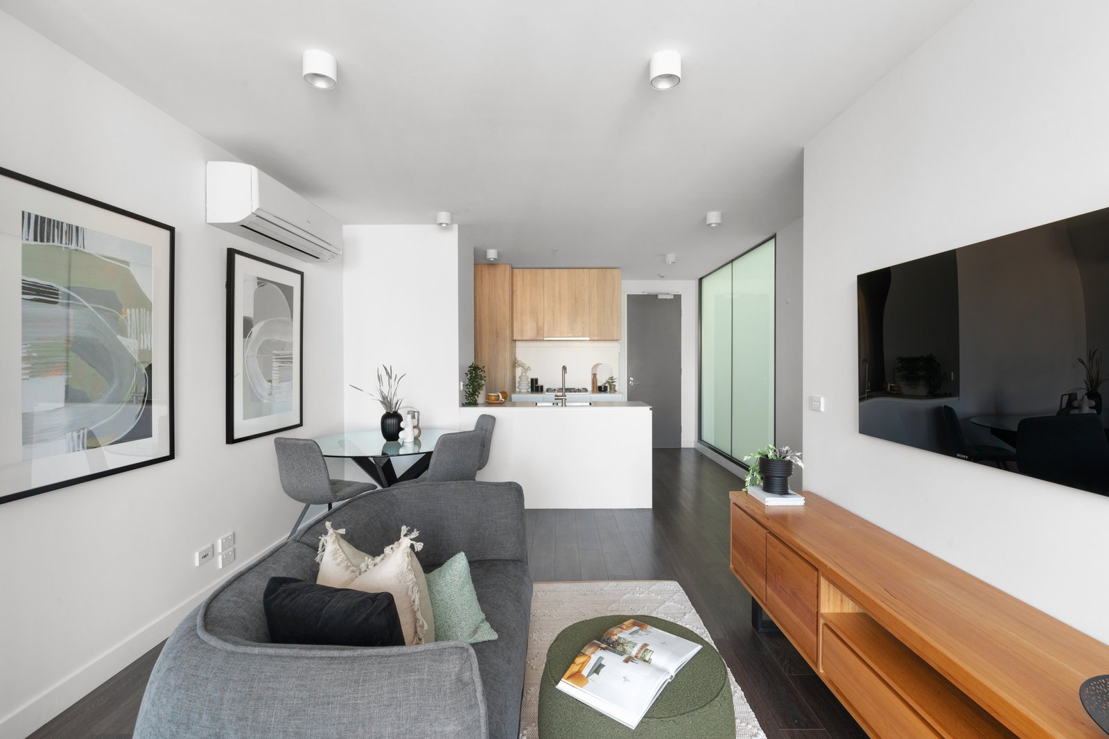 Real Estate and Property in 11/1045 Heidelberg Road, Ivanhoe, VIC